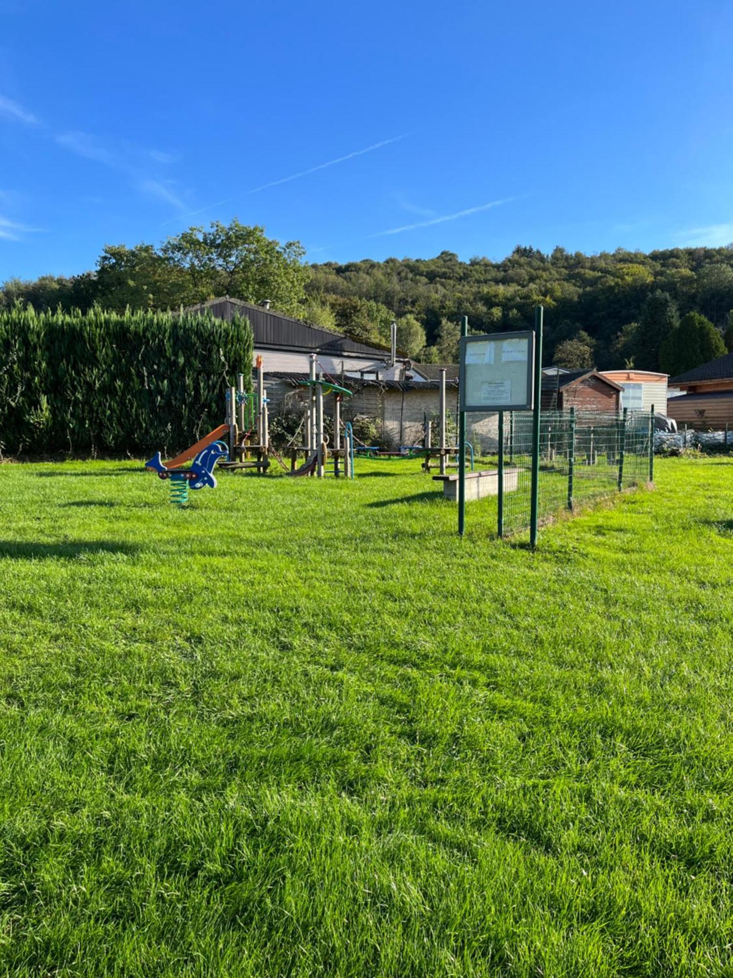 Chalet Charmant Monika Avec Piscine Yvoir Dış mekan fotoğraf